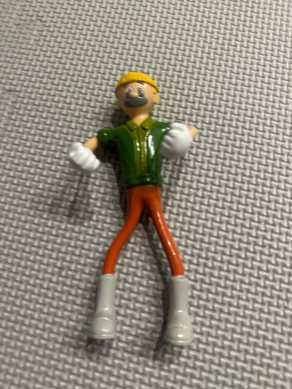 Bob the Builder Farmer Pickles 4" Bendy Action Figure 2002